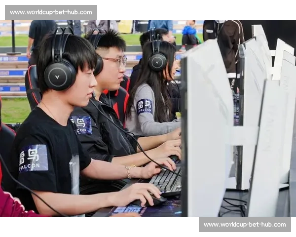 【关注】虚拟现实技术赋能电竞，英雄联盟的未来观赛体验